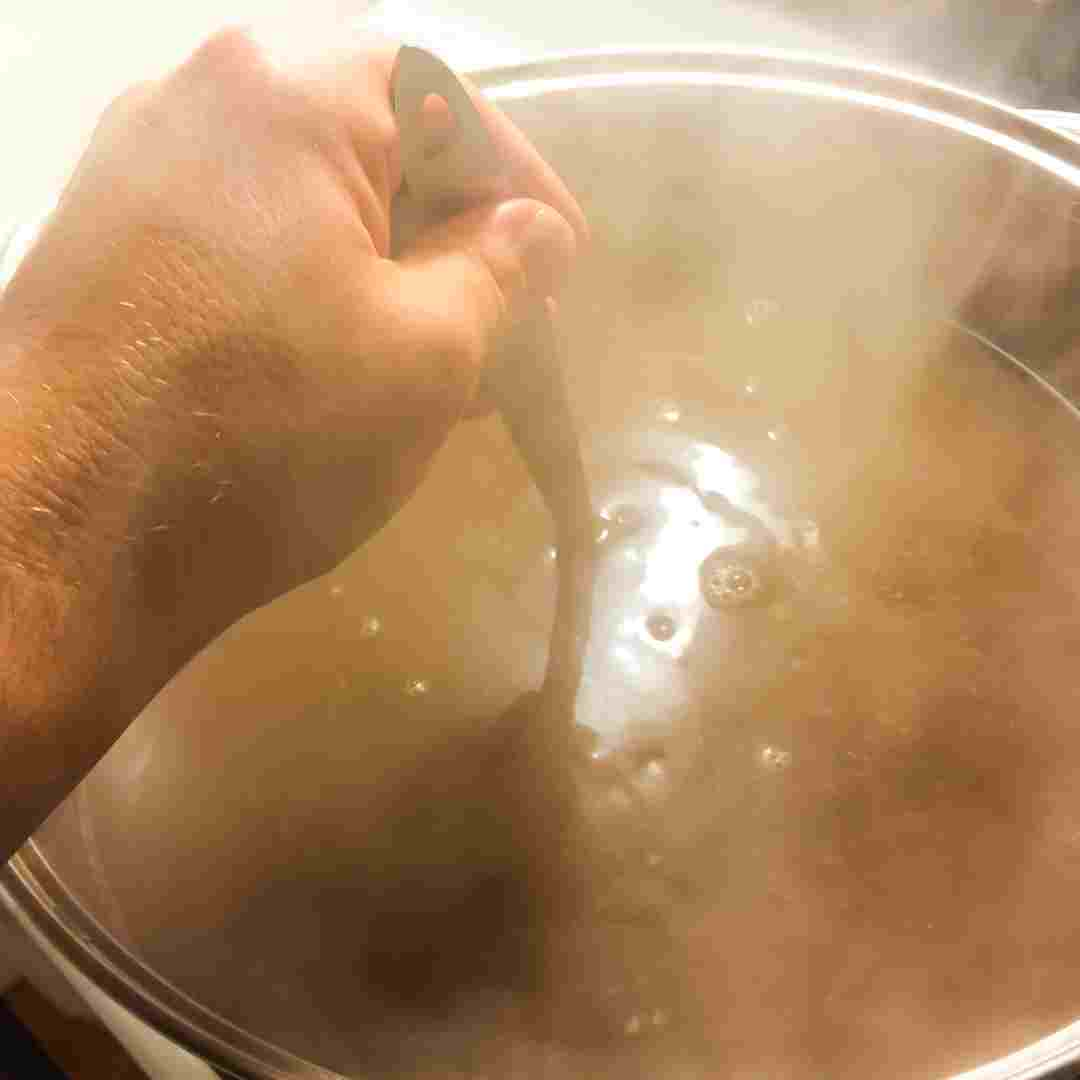 Troubleshooting a Non-Fermenting Home Brew: Common Causes